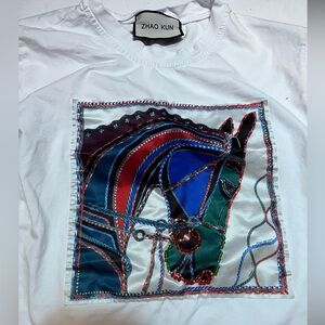 Zhao Kun White T-Shirt Sz L with Colorful Horse Design